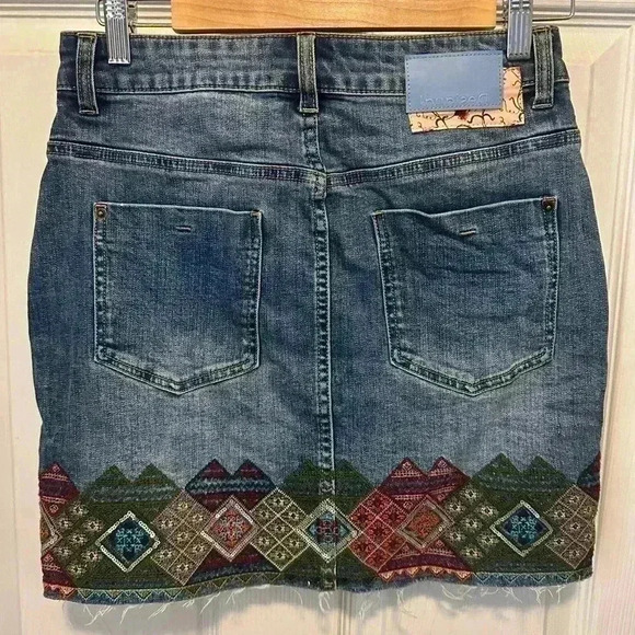 Frayed hem mini Jean skirt - Picture 3 of 6